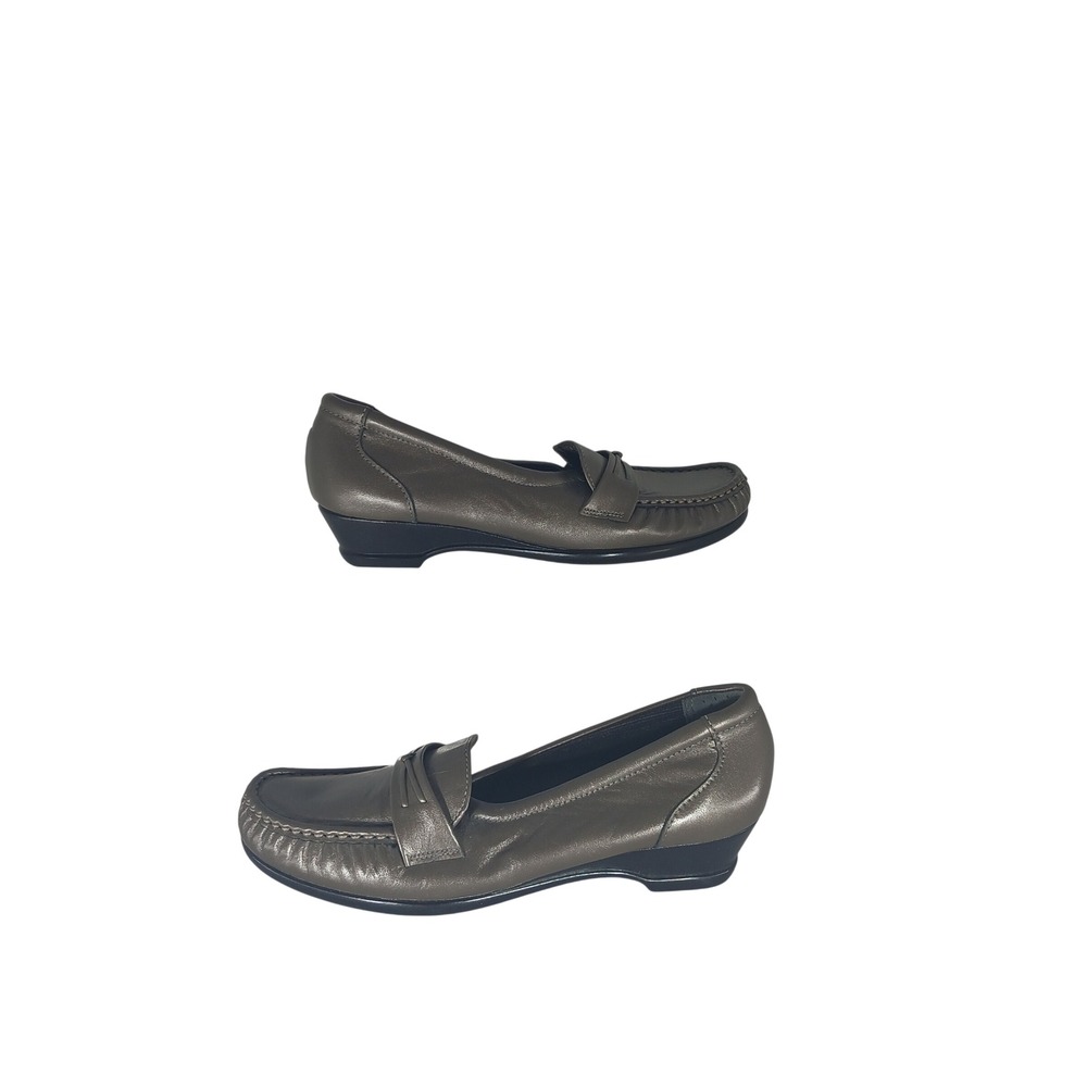 SAS Tripad Comfort Loafers Size 7 M Pewter Metallic Leather Wedge Made in USA